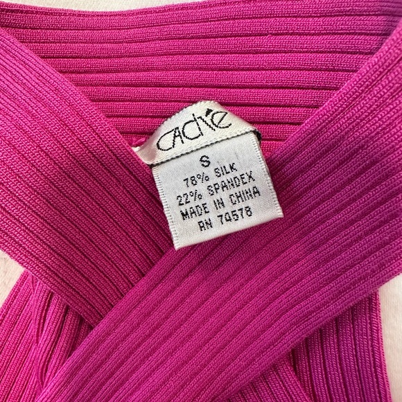 Caché Silk sz Small Top - Picture 2 of 3